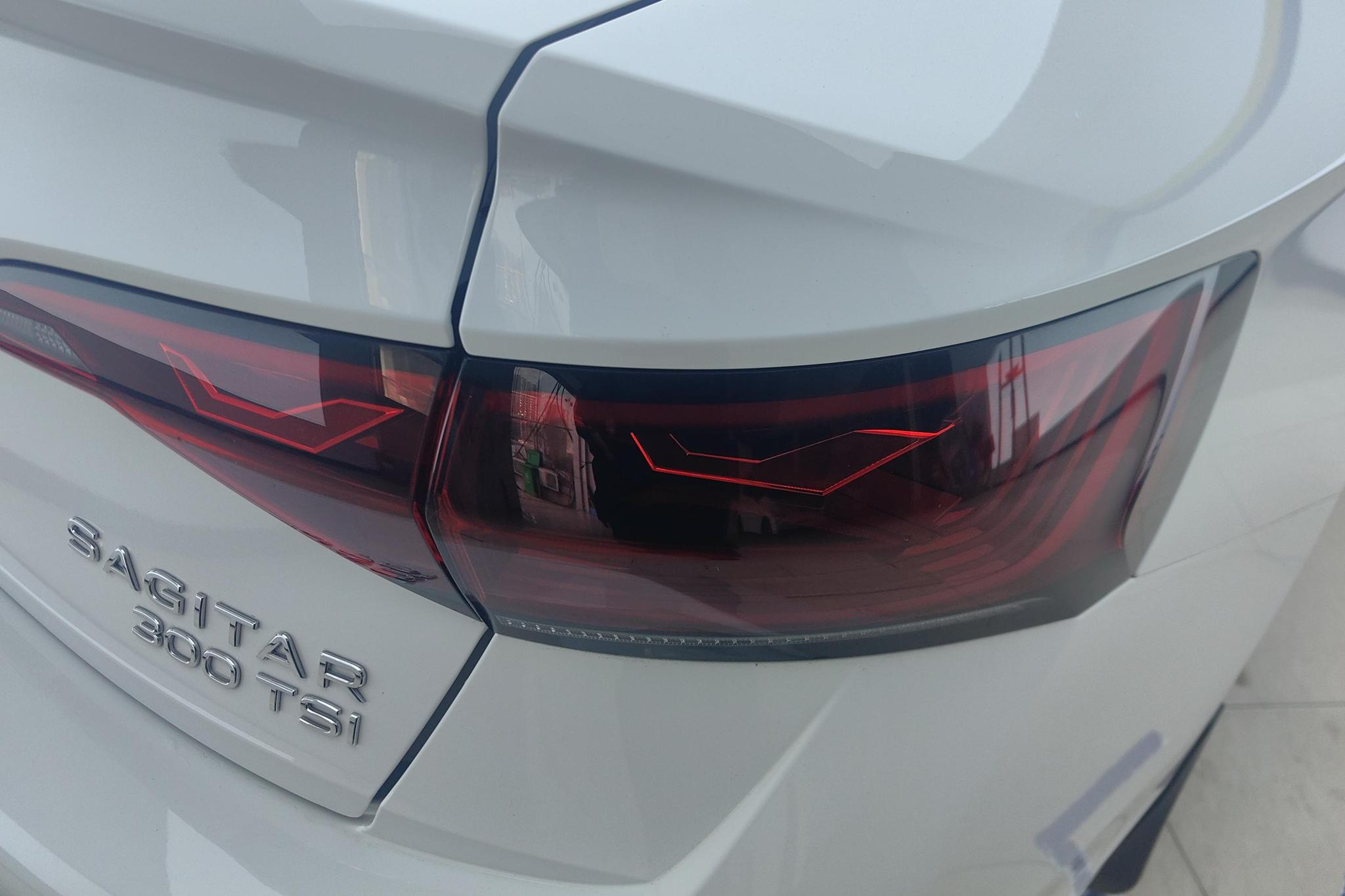 Volkswagen Sagitar 2023 300TSI DSG