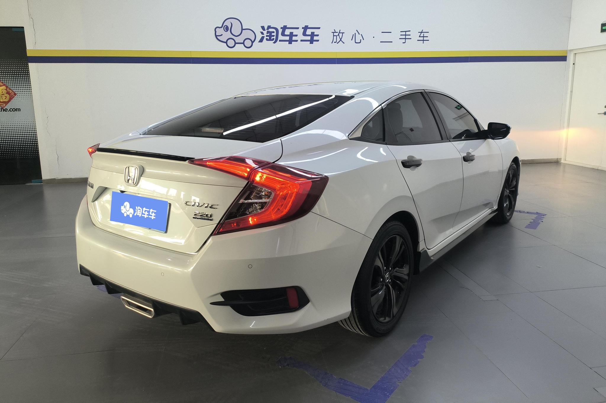 Honda Civic 2019 220TURBO CVT VI