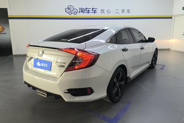 Honda Civic 2019 220 TURBO CVT VI — фото 3
