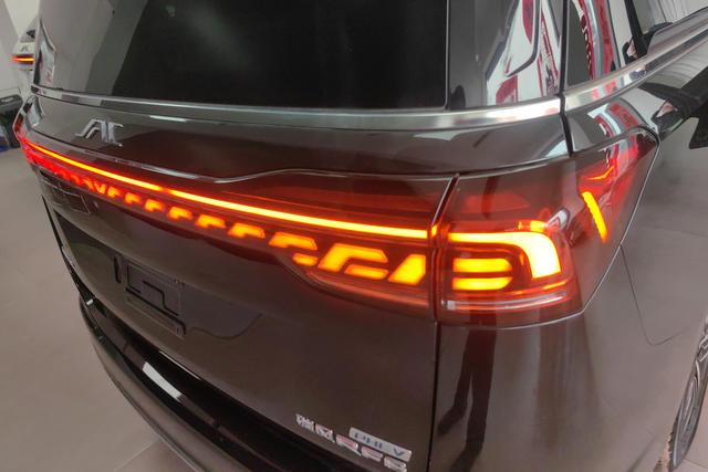 JAC RF8 PHEV 2024 1.5 T 150 KM Flagship — фото 5