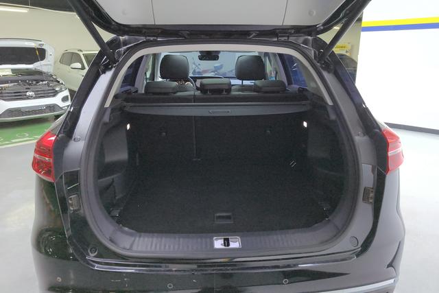 Red flag HS5 id 3804579 из Китая 8