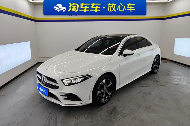 Mercedes Benz A-Class 2022 — фото 1