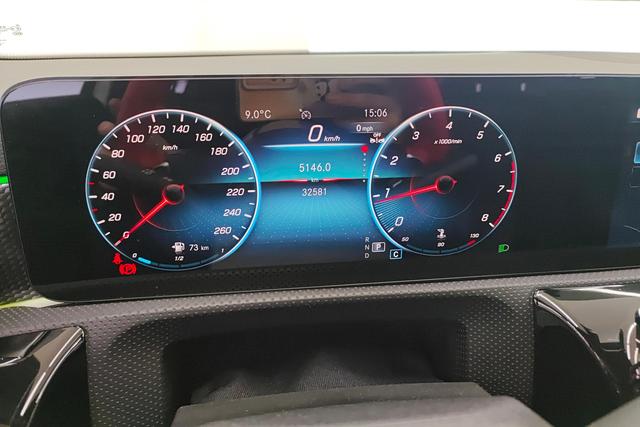 Mercedes Benz A-Class 2022 — фото 13