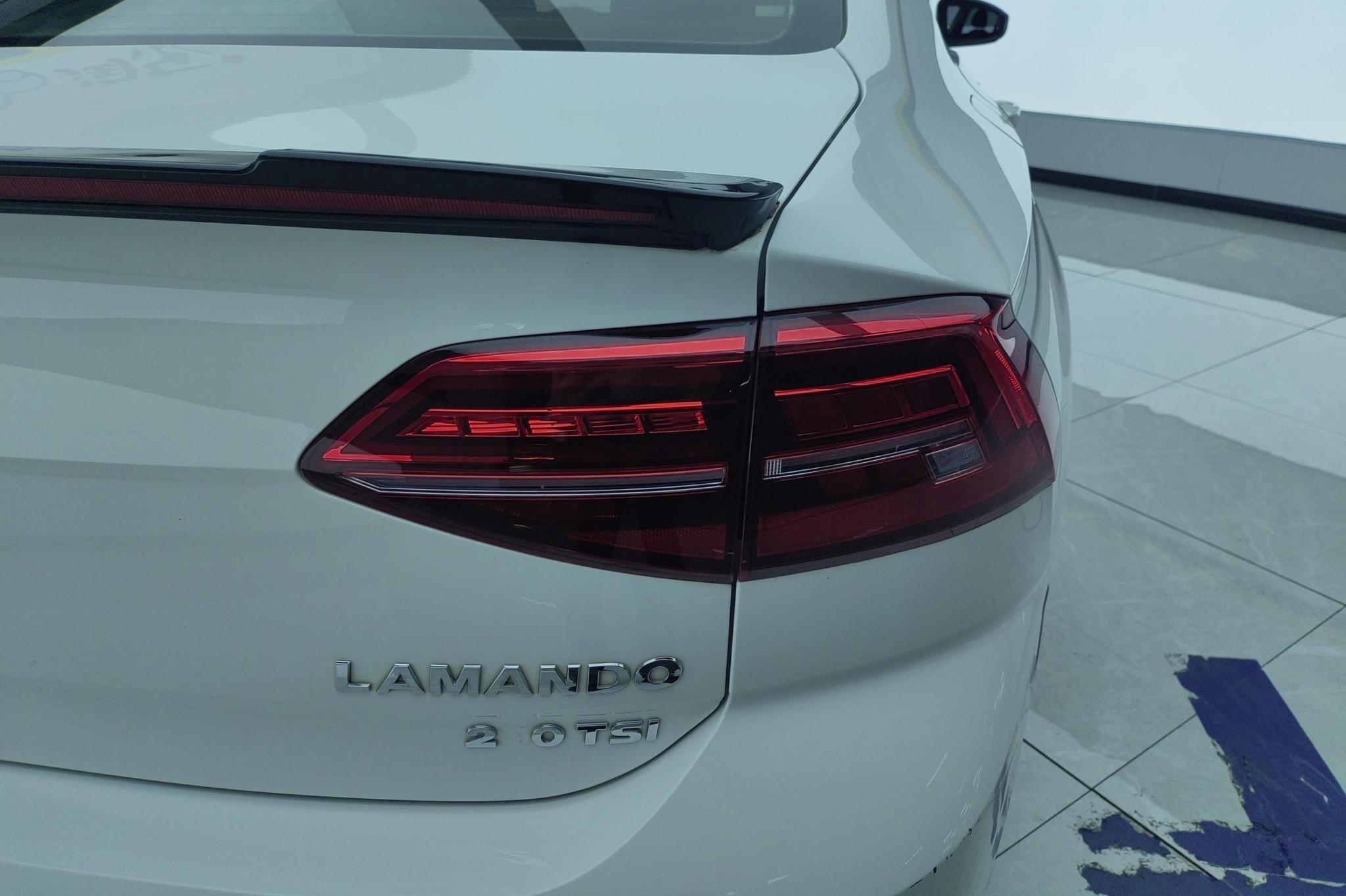 Volkswagen Lamando 2021 230TSI DSG