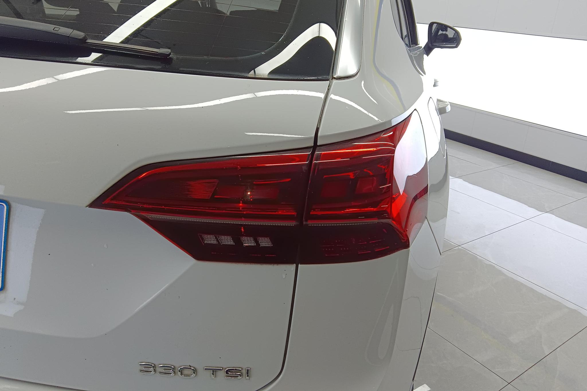 Volkswagen Tayron 2021 330TSI 3