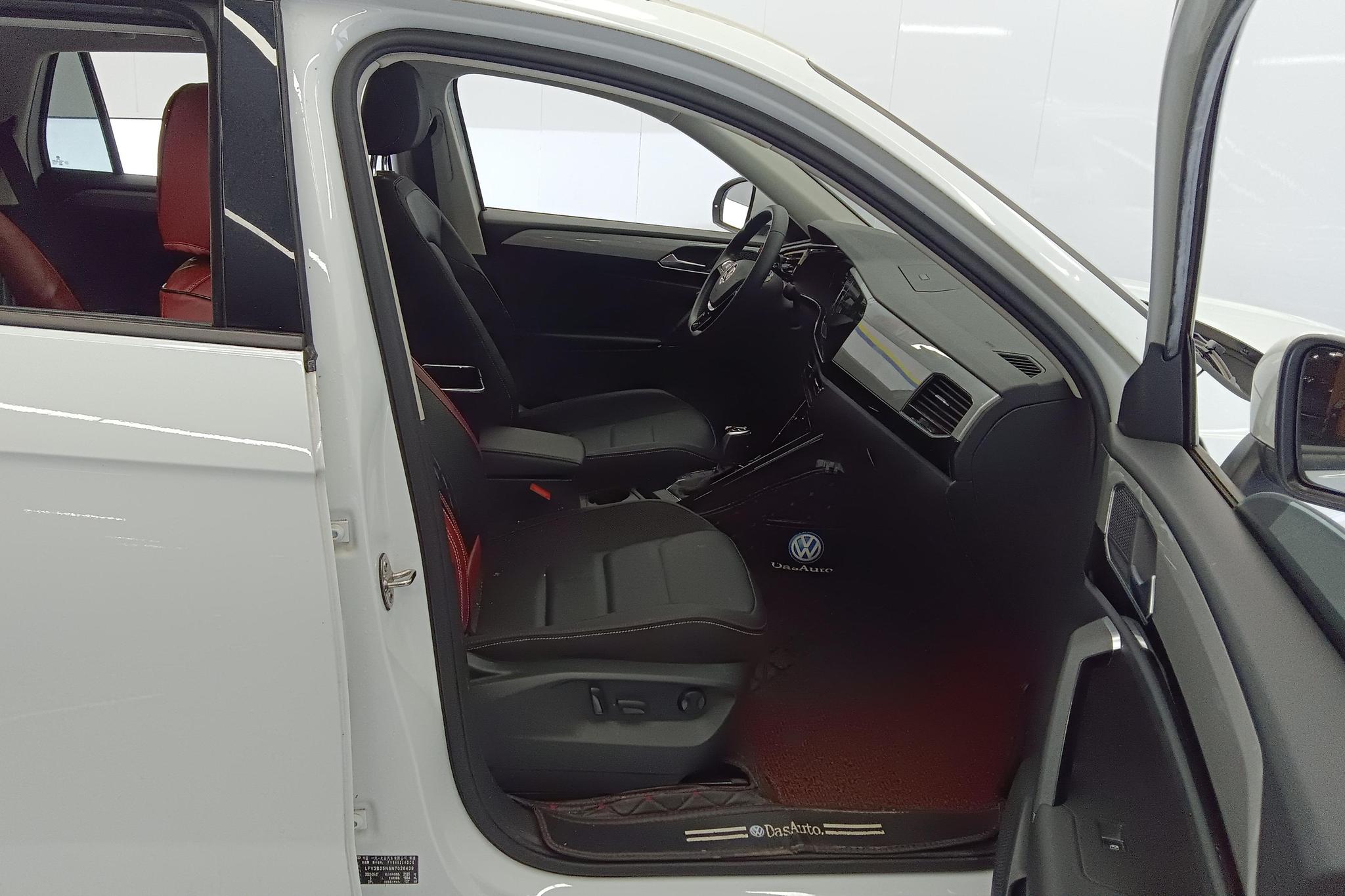 Volkswagen Tayron 2021 330TSI 3