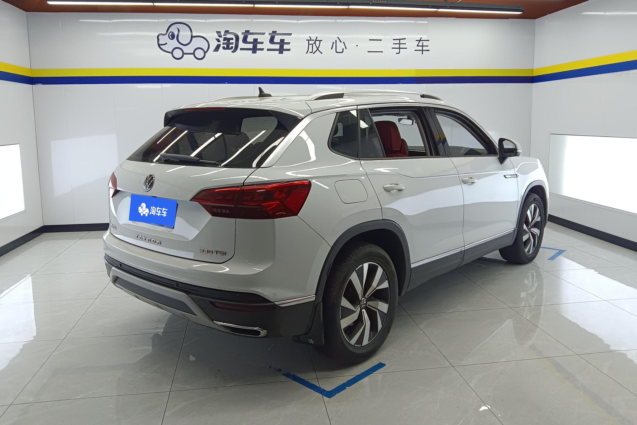 Volkswagen Tayron 2021 330TSI 3