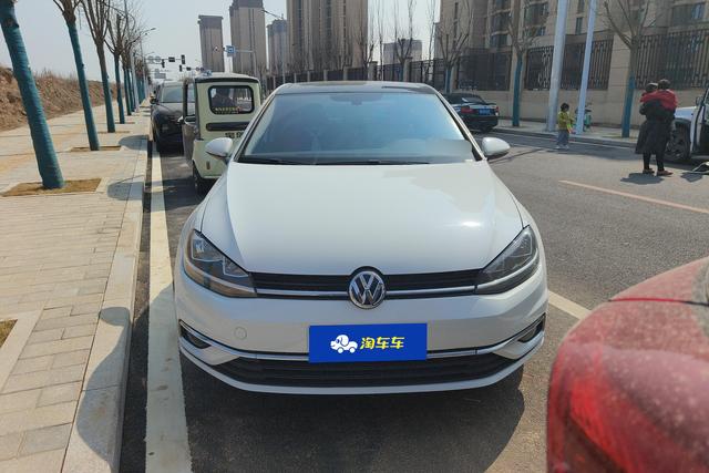 Volkswagen Golf 2018 230 TSI ATLuxury — фото 2