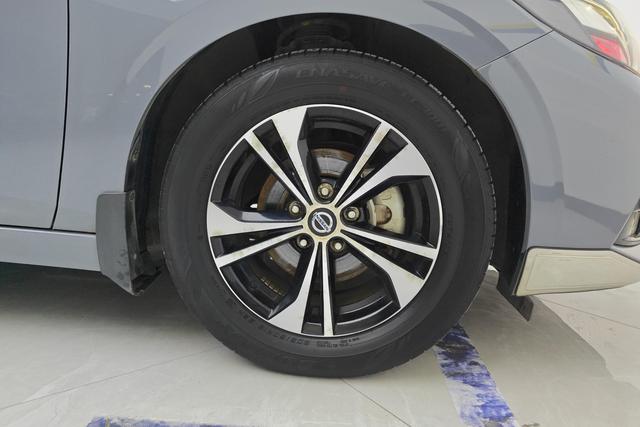 Nissan Xuan Yi id 3840865 из Китая 12