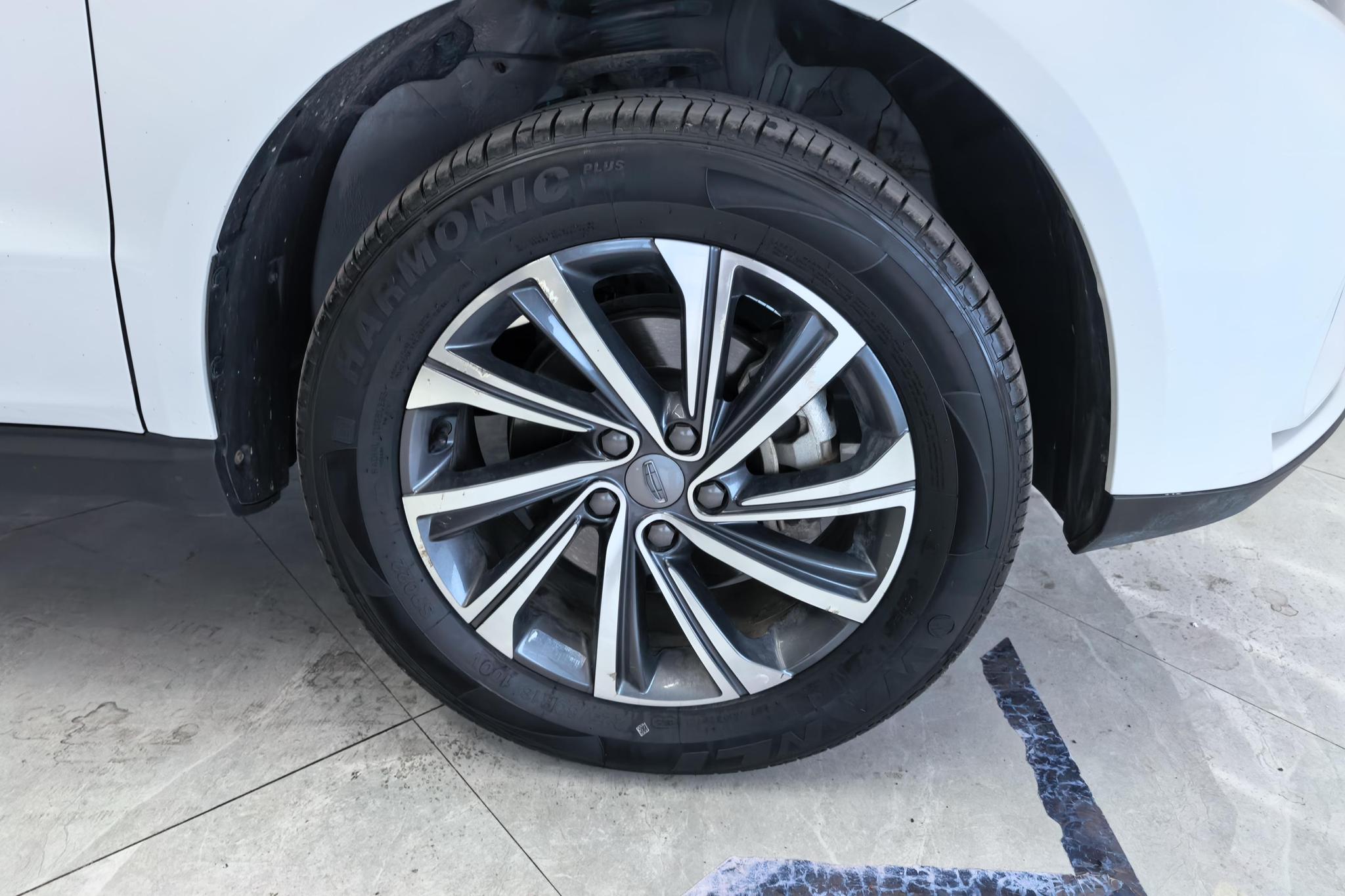 Geely Vision X6 X6 2020 1.4T CVT Luxury