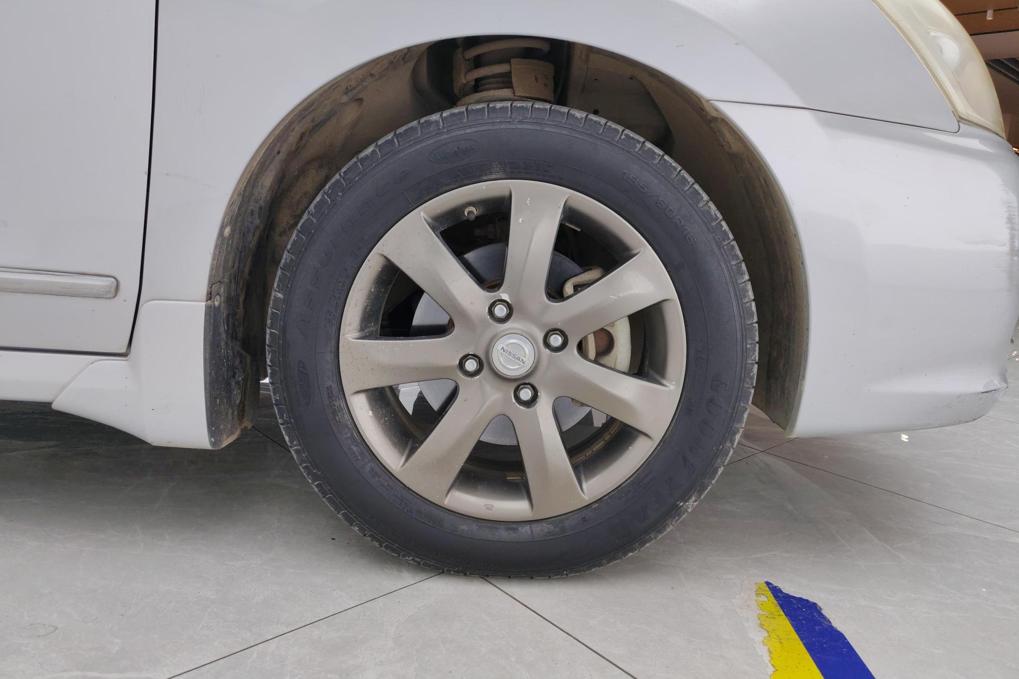 Nissan Sylphy 2012 1.6XE MT Comfort