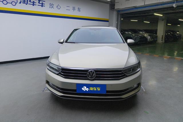 Volkswagen Magotan 2019 330 TSI DSG Luxury VI — фото 2