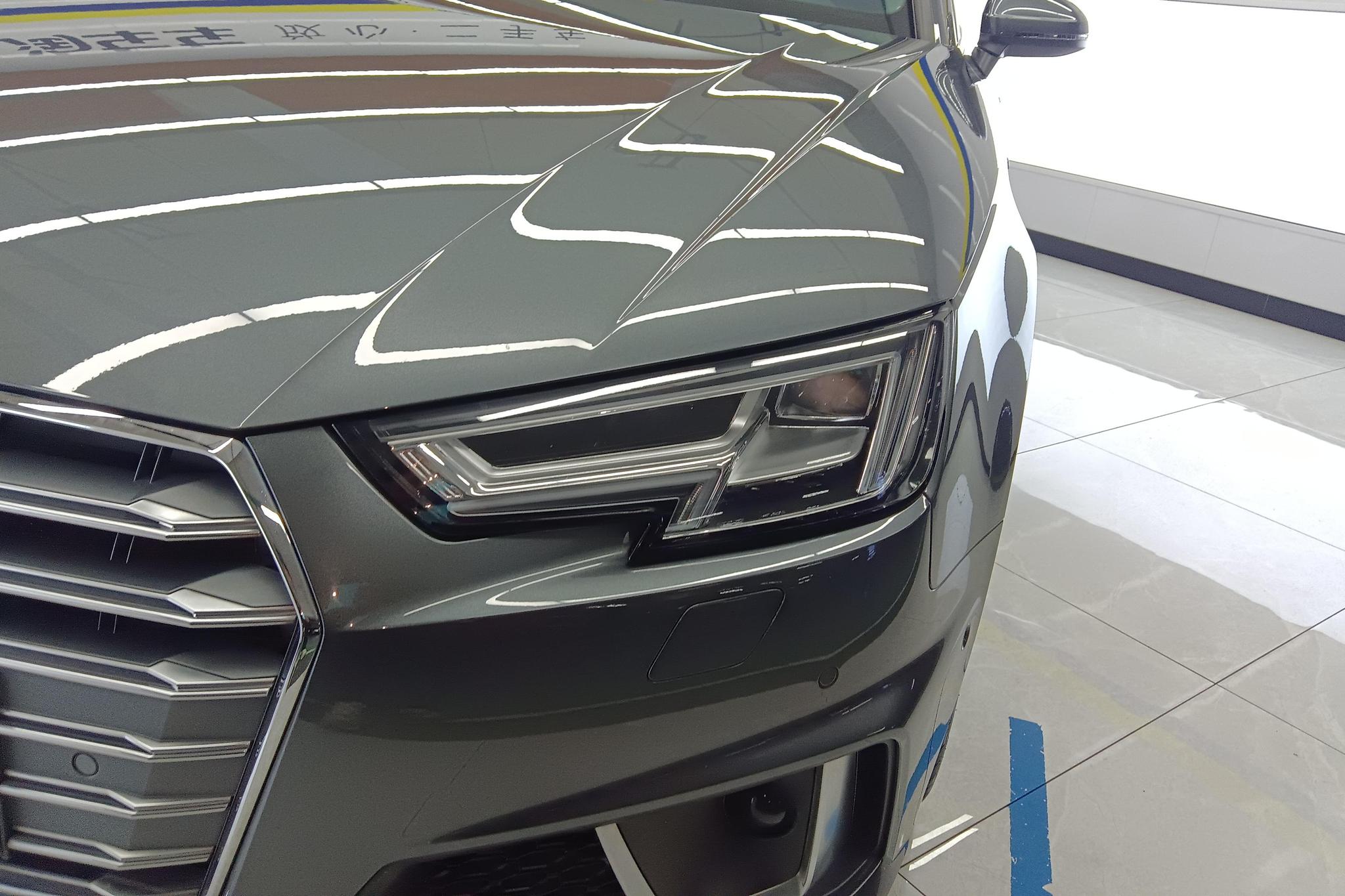 Audi A4L 2019 40 TFSI Fashion VI