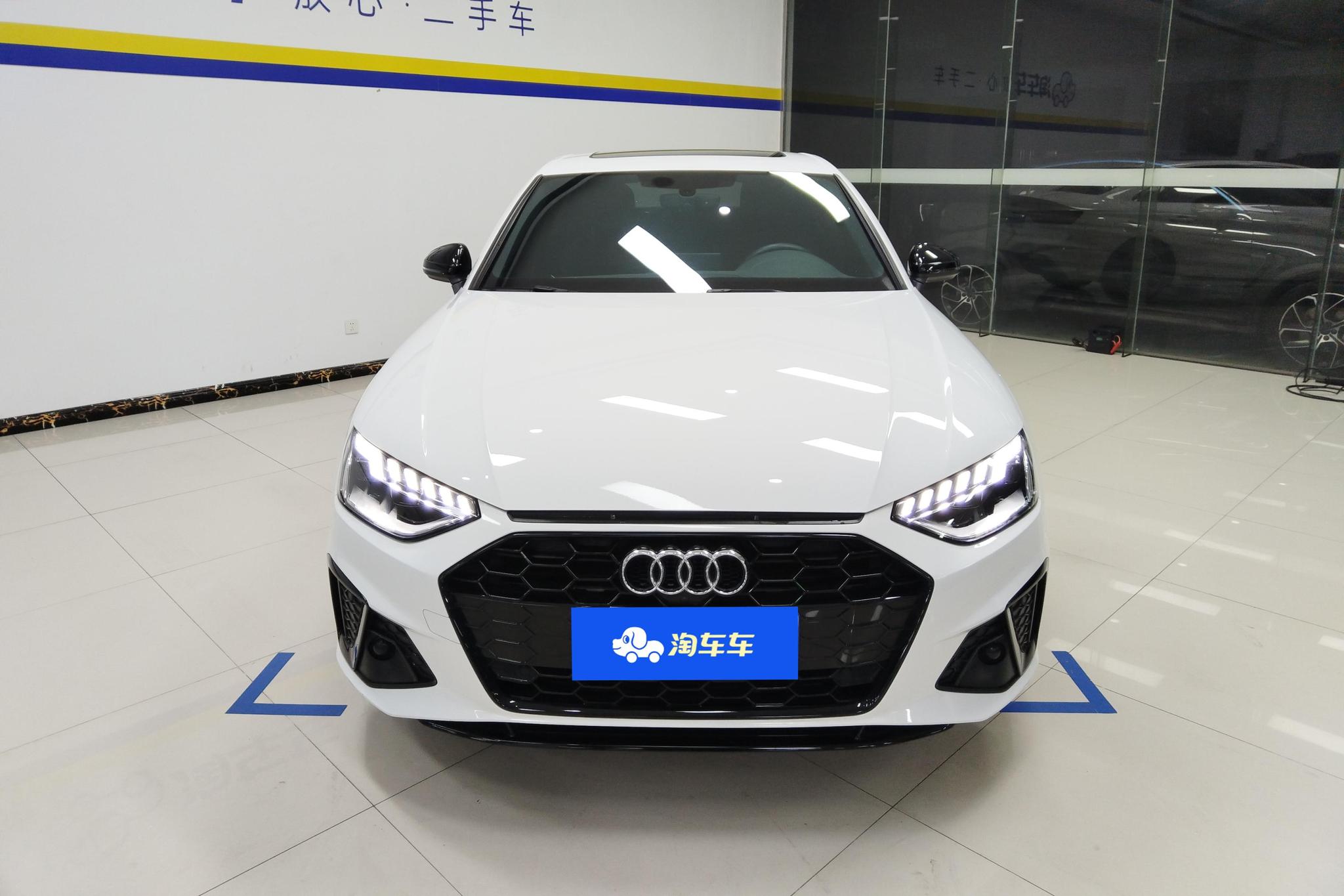 Audi A4L 2024 40 TFSI Luxury