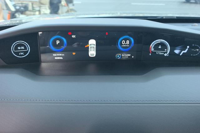 Changan UNI-V 2024 1.5 T Premium — фото 14