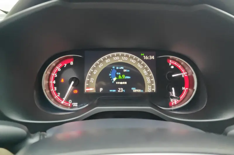 Toyota RAV 4 2.0 L CVT 2 WD — фото 10