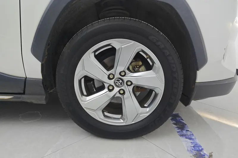Toyota RAV 4 2.0 L CVT 2 WD — фото 6