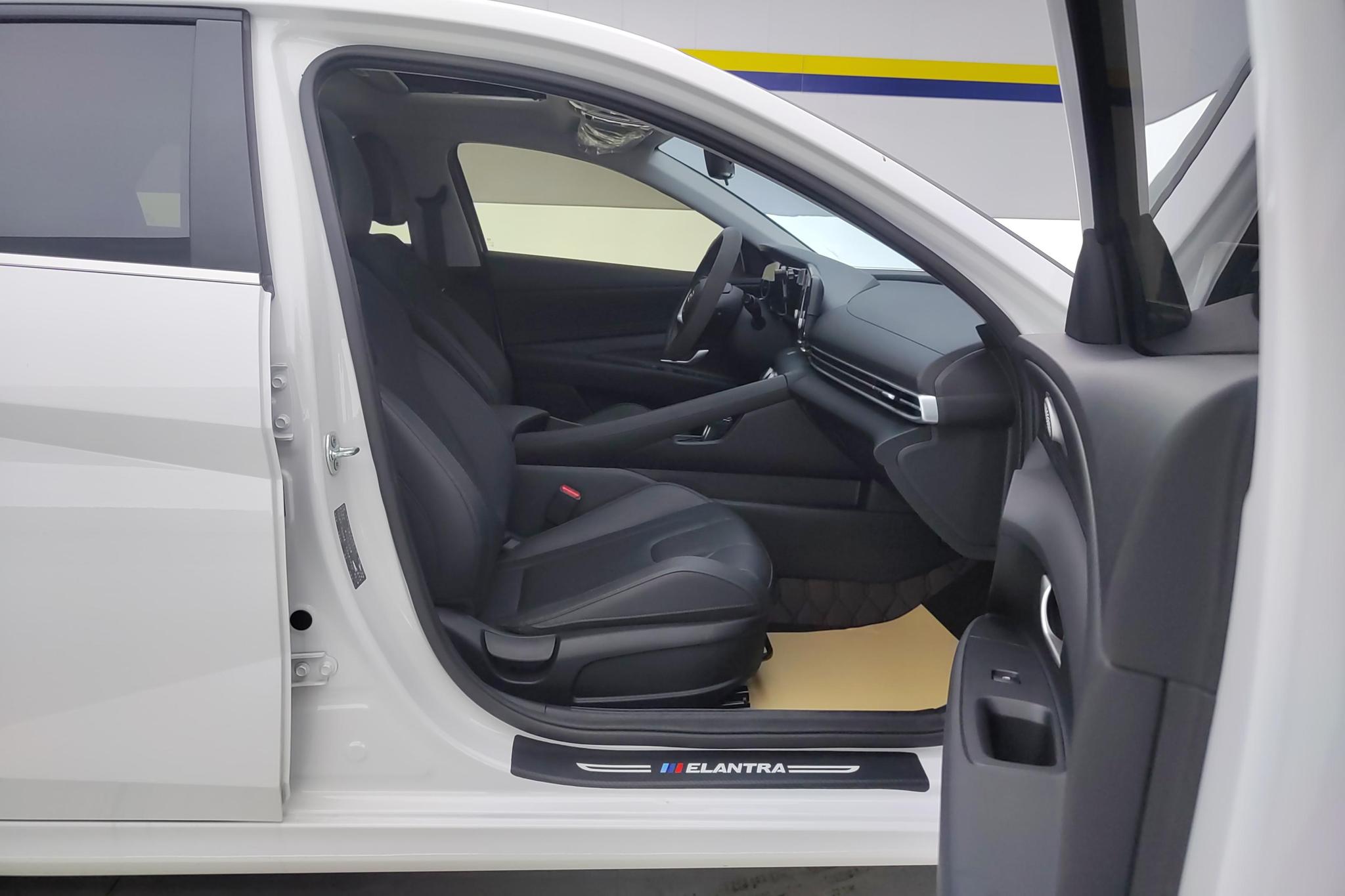 Hyundai Elantra 2023 1.5L CVT GLX Elite