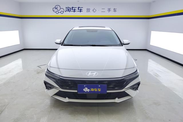 Hyundai Elantra 2023 1.5 L CVT GLX — фото 2