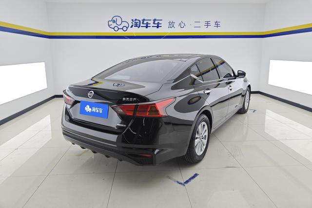 Nissan Teana 2020 2.0 L XL — фото 3
