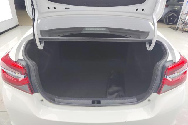 Toyota Vios 2022 1.5 L CVT 20 — фото 17