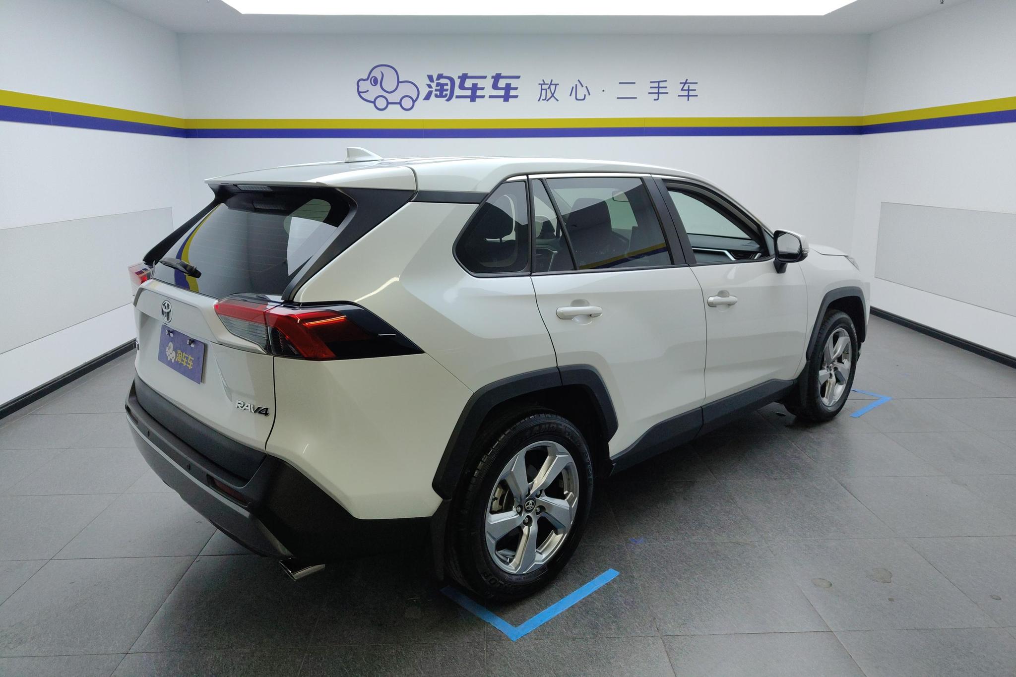 Toyota RAV4 2022 2.0L CVT