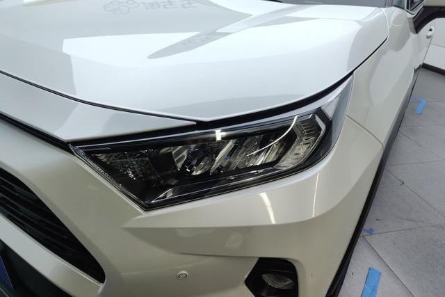 Toyota RAV4 2022 2.0 L CVT 2 WD — фото 4
