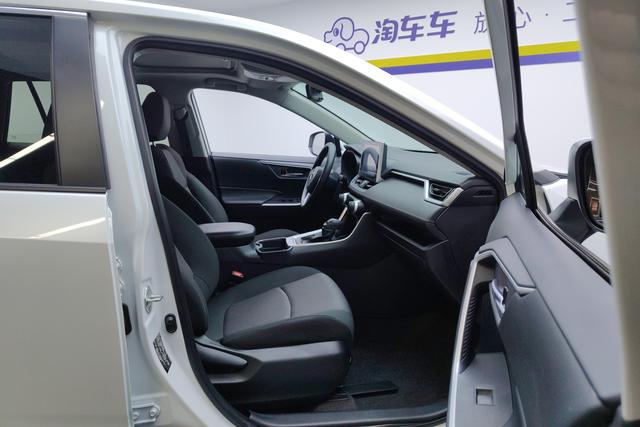 Toyota RAV4 2022 2.0 L CVT 2 WD — фото 15