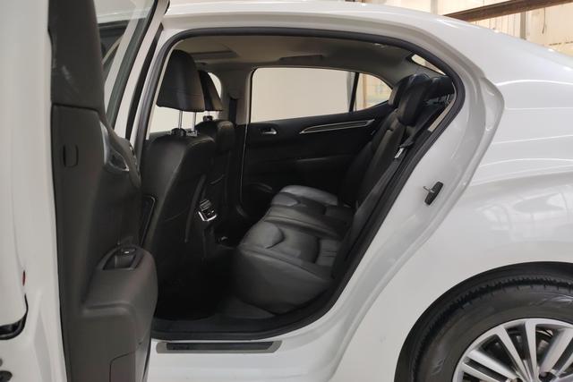 Citroen C4L 2014 — фото 16