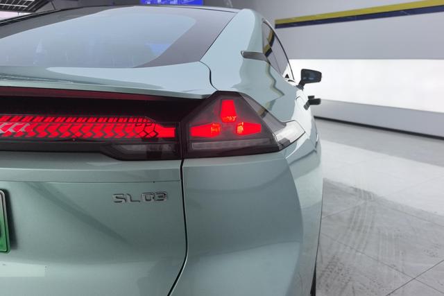 Dark blue car Dark blue SL03 2023 Зеленый из Китая, фото 3