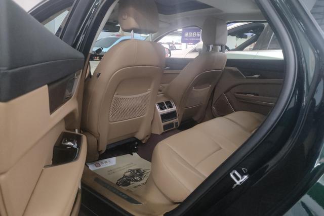 Jaguar XFL 2024 2.0 T P 250 2 WD — фото 16