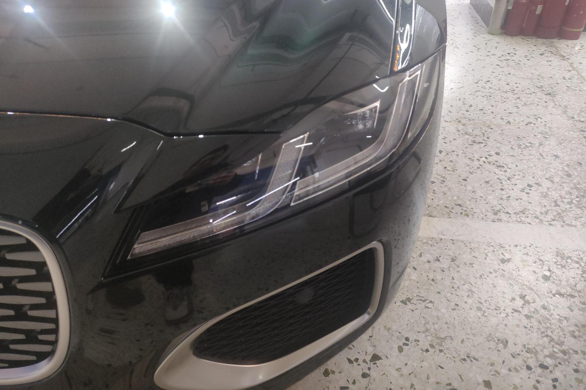 Jaguar XFL 2024 2.0T P250 Premium Luxury