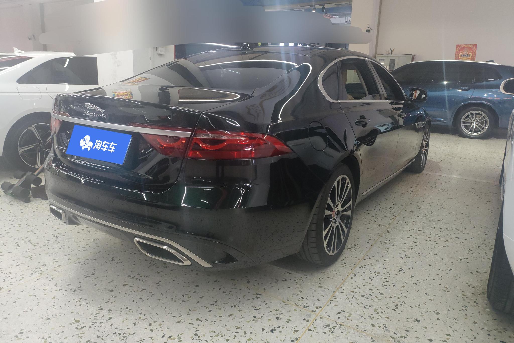 Jaguar XFL 2024 2.0T P250 Premium Luxury