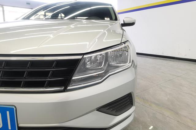 Volkswagen Jetta 2019 1.5 L AT — фото 4