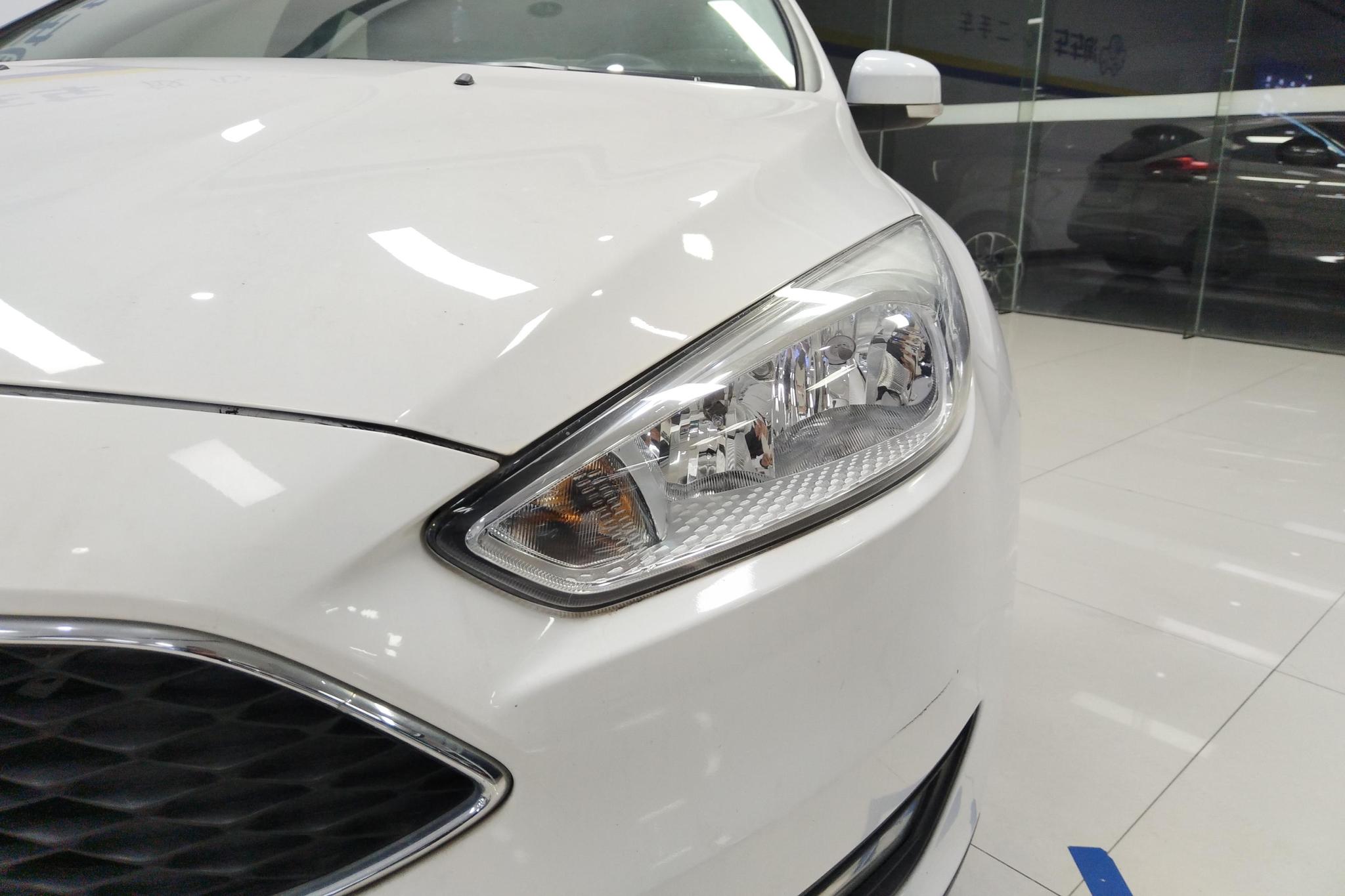 Ford Focus 2018 1.6L AT