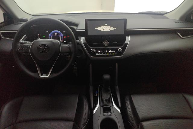 Toyota Frontlander 2024 2.0 L CVT — фото 12