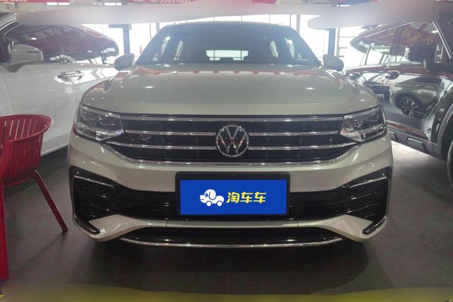 Volkswagen Tiguan L 2022 330 TSI AT 2 WDR-Line — фото 2