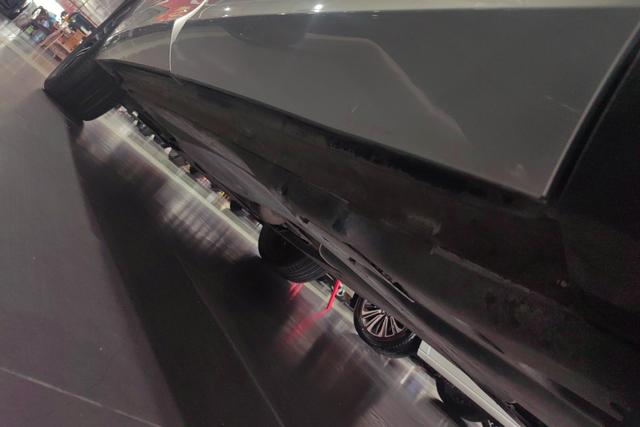 Volkswagen Tiguan L 2022 330 TSI AT 2 WDR-Line — фото 10