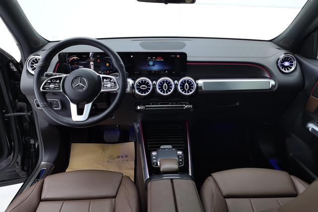 Mercedes-Benz GLB 2021 GLB 200 — фото 12