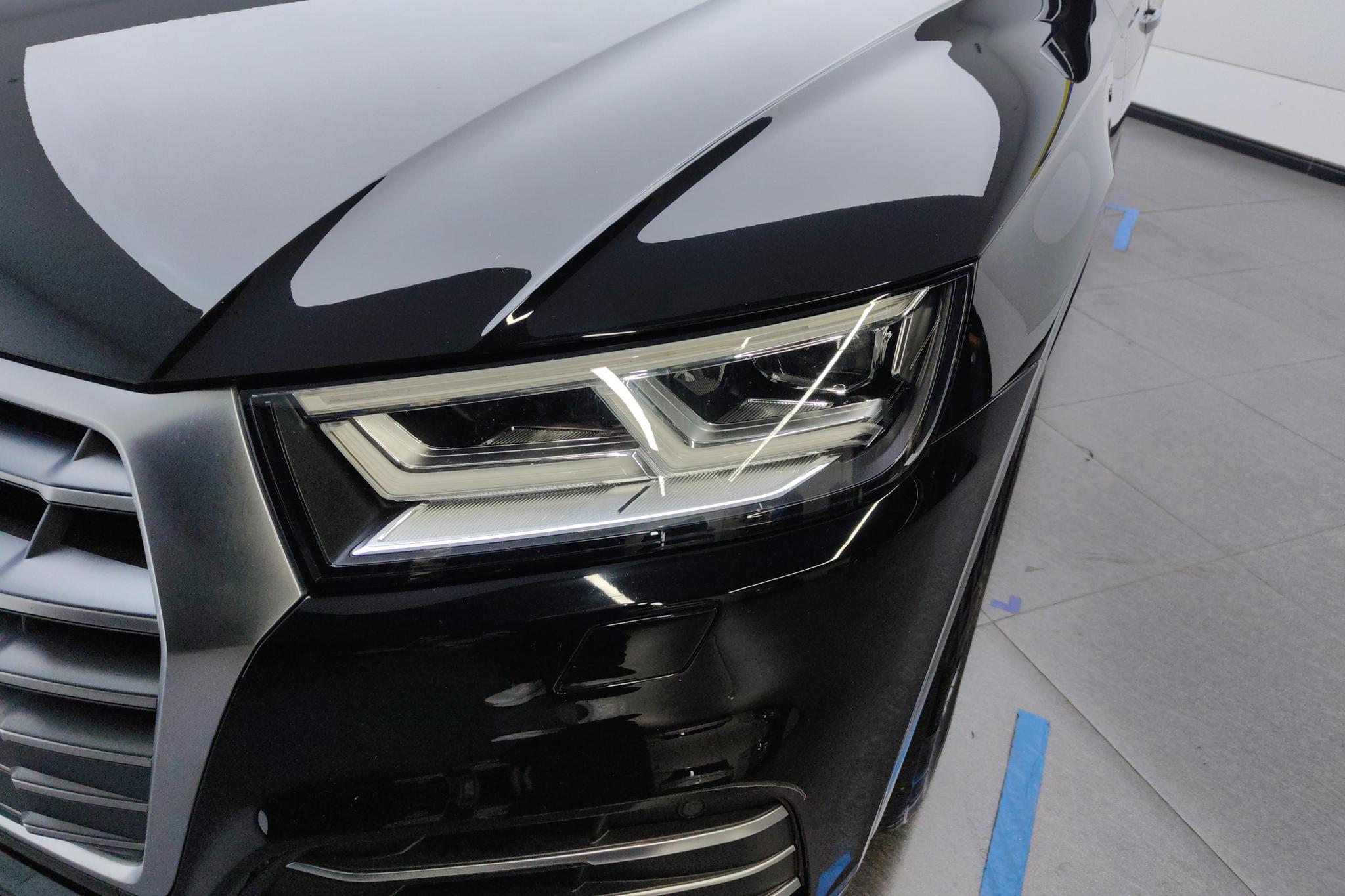 Audi Q5L 2018 40 TFSI Fashion V