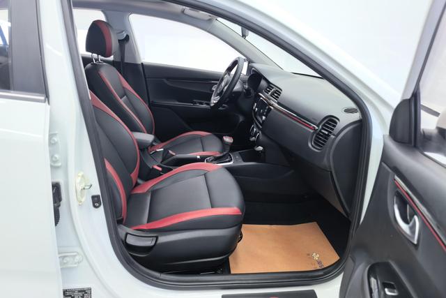 Kia KX CROSS 2019 1.6 L AT VI — фото 15