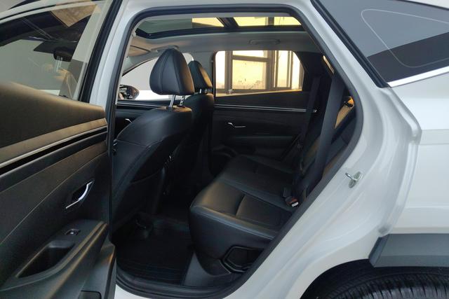 Hyundai Tucson 2023 L 1.5 T DLX 2 WD — фото 15