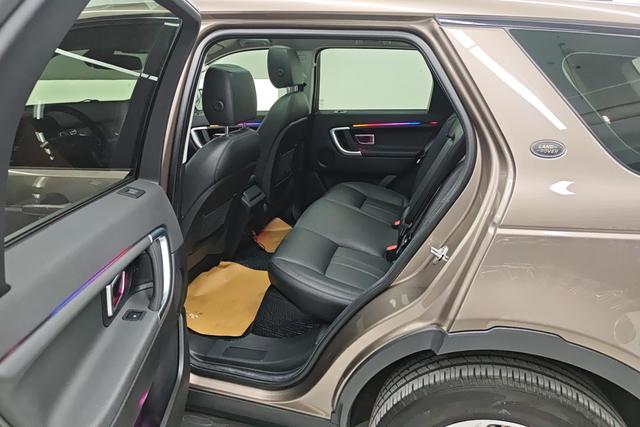 Land Rover Discovery Sport 2017 2.0 T SE — фото 16