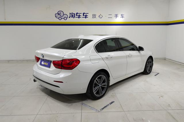 BMW 1 series 2018 Белый из Китая