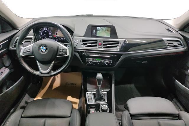 BMW 1 series 2018 Белый из Китая, фото 2