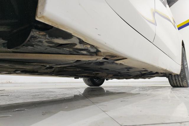 BMW 1 series id 3840999 из Китая 9