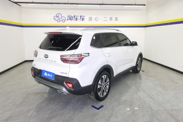 Kia Sportage 2018 2.0 L AT V — фото 3