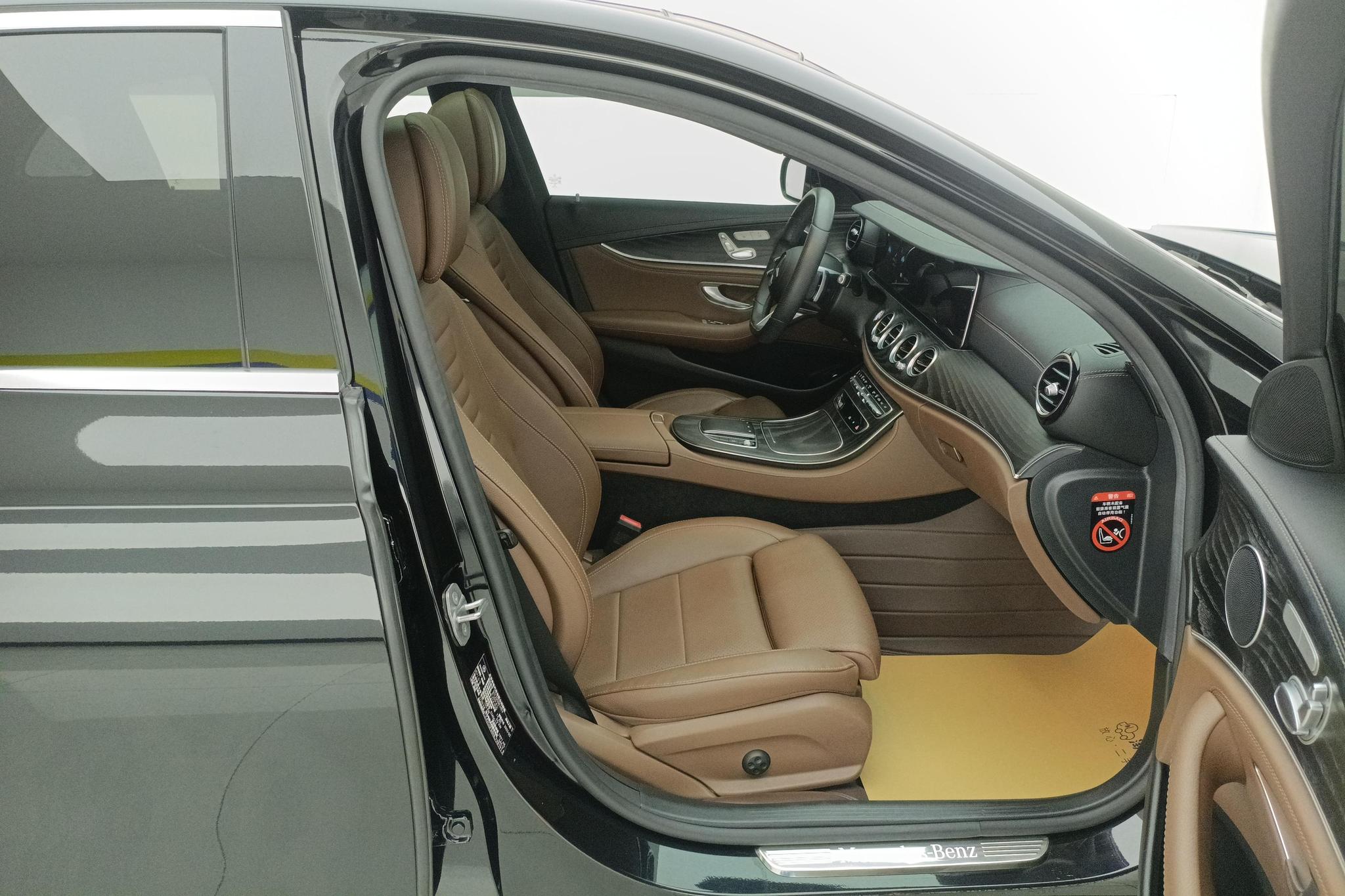 Mercedes-Benz E-Class PHEV E PHEV 2022 E 350 e L Sport