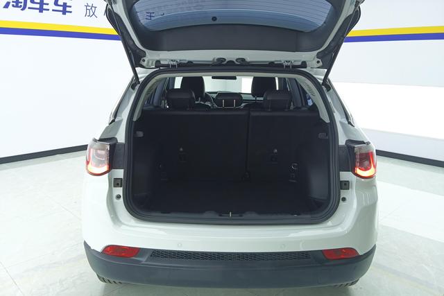 Jeep Guide id 3837118 из Китая 9