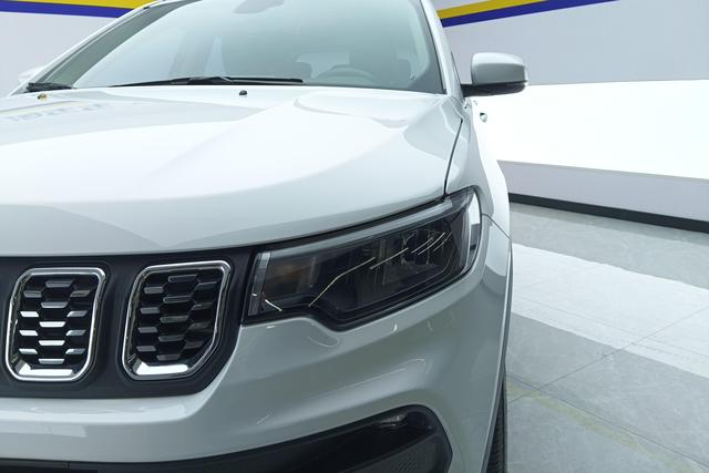 Jeep Guide id 3837118 из Китая 16